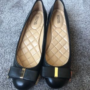 Michael Kors 9m casual slip ons chunk heel black